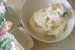 Cremă de brânză cu ceapă verde, mărar şi petale de trandafir-1