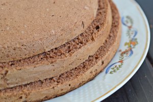 Tort cu zmeura, mascarpone si ciocolata