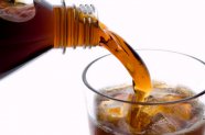 10 lucruri care te vor face sa nu mai consumi niciodata bauturi carbogazoase