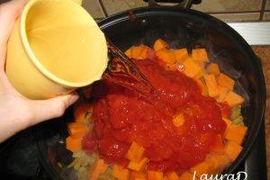 Curry de spanac, dovleac si rosii
