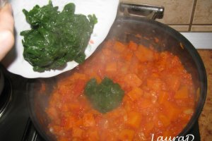 Curry de spanac, dovleac si rosii