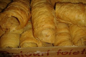 Rulouri cu crema de vanilie