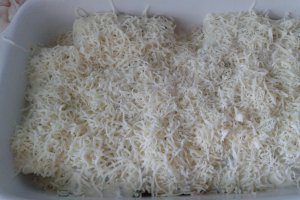 Rulade din foi de lasagna cu ficatei de pui