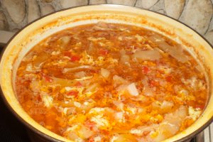 Ciorba de pastai cu sunca taraneasca si tarhon