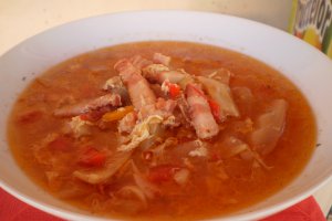 Ciorba de pastai cu sunca taraneasca si tarhon