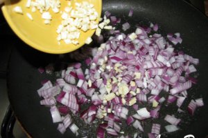 Stroganoff de ciuperci cu tarhon