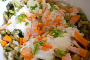 Salata de fasole galbena pastai cu iaurt
