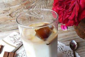 Ice caffe latte