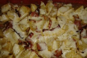Cartofi cu bacon si cascaval