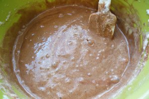 Prajitura cu visine, nuca si mascarpone