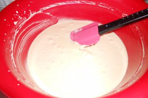 Tort cu ciocolata,mascarpone si banane