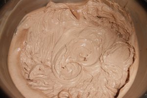 Tort cu ciocolata,mascarpone si banane