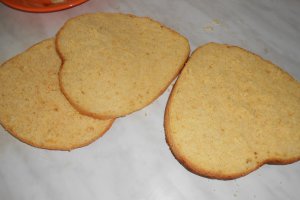 Tort cu ciocolata,mascarpone si banane