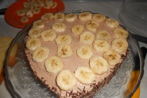 Tort cu ciocolata,mascarpone si banane