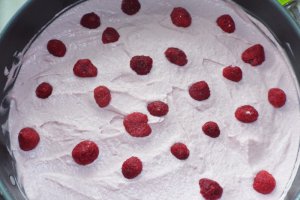 Tort ,,Fantezie de zmeura"