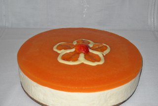 Cheesecake cu jeleu de caise