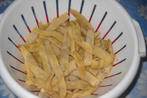 Salata de fasole galbena cu maioneza