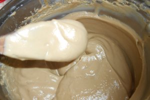 Prajitura cu crema capuccino ( reteta cu nr.700 )