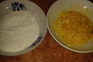 Dovlecei pane cu sos tzatziki