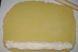 Plăcintă cu brânză dulce