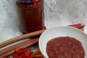 Dulceata de capsuni reteta cu rubarba