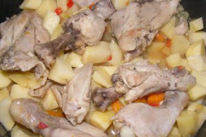 Mâncărică de cartofi cu carne de pui