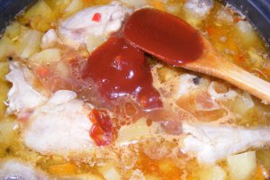Mâncărică de cartofi cu carne de pui