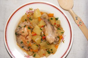 Mâncărică de cartofi cu carne de pui