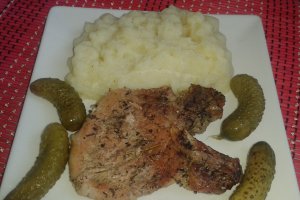 Cotlet de porc cu piure de cartofi