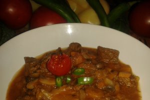 Tocanita cu carne de vita