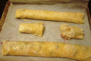 Strudel cu branza si visine