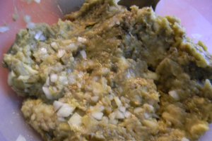 Salata de vinete cu perle de branza