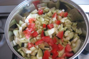Clatite aperitiv cu vinete