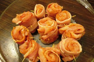 Rulouri rapide de pui cu bacon
