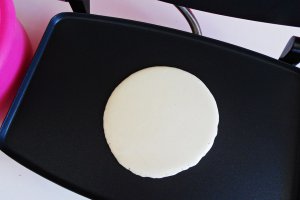 Clătite delicioase cu unt de arahide și migdale