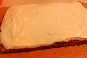 Prajitura cu crema de branza si zmeura - Reteta nr. 400