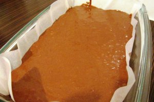 Brownie cu crema de branza