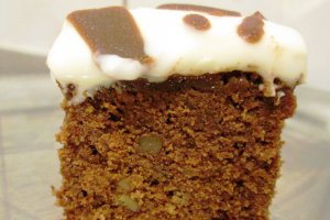 Brownie cu crema de branza