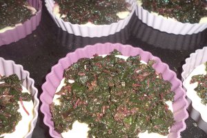 Minitarte cu stir rosu la cuptor