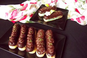 Prăjiturele din pişcoturi cu cremă de mentă şi ciocolată