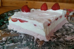 Cheesecake cu capsuni