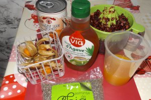 Budinca de chia cu fructe