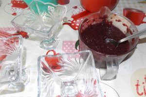 Budinca de chia cu fructe