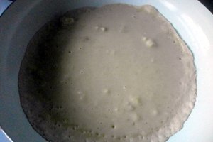 Clatite cu pere varatice in compozitie