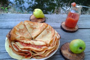 Clatite cu pere varatice in compozitie