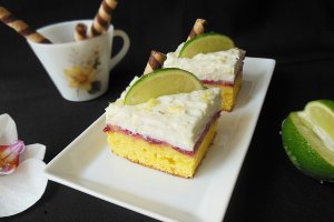 Rasturnata cu visine si crema de lime