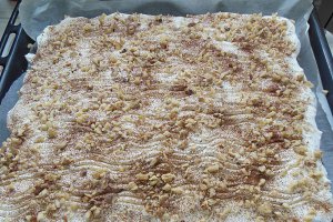 Prajitura cu crema de vanilie si frisca