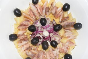 Salată cu macrou afumat