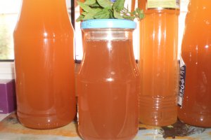 Sirop din muguri de brad aromat cu menta