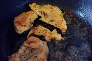 Piept de pui cu lamaie si tartufo
